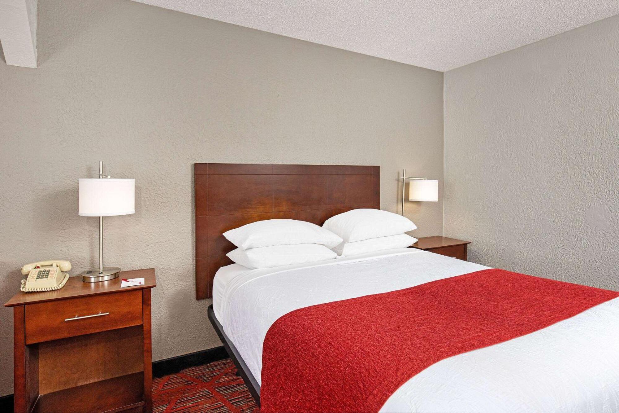 Ramada By Wyndham Bowling Green Dış mekan fotoğraf