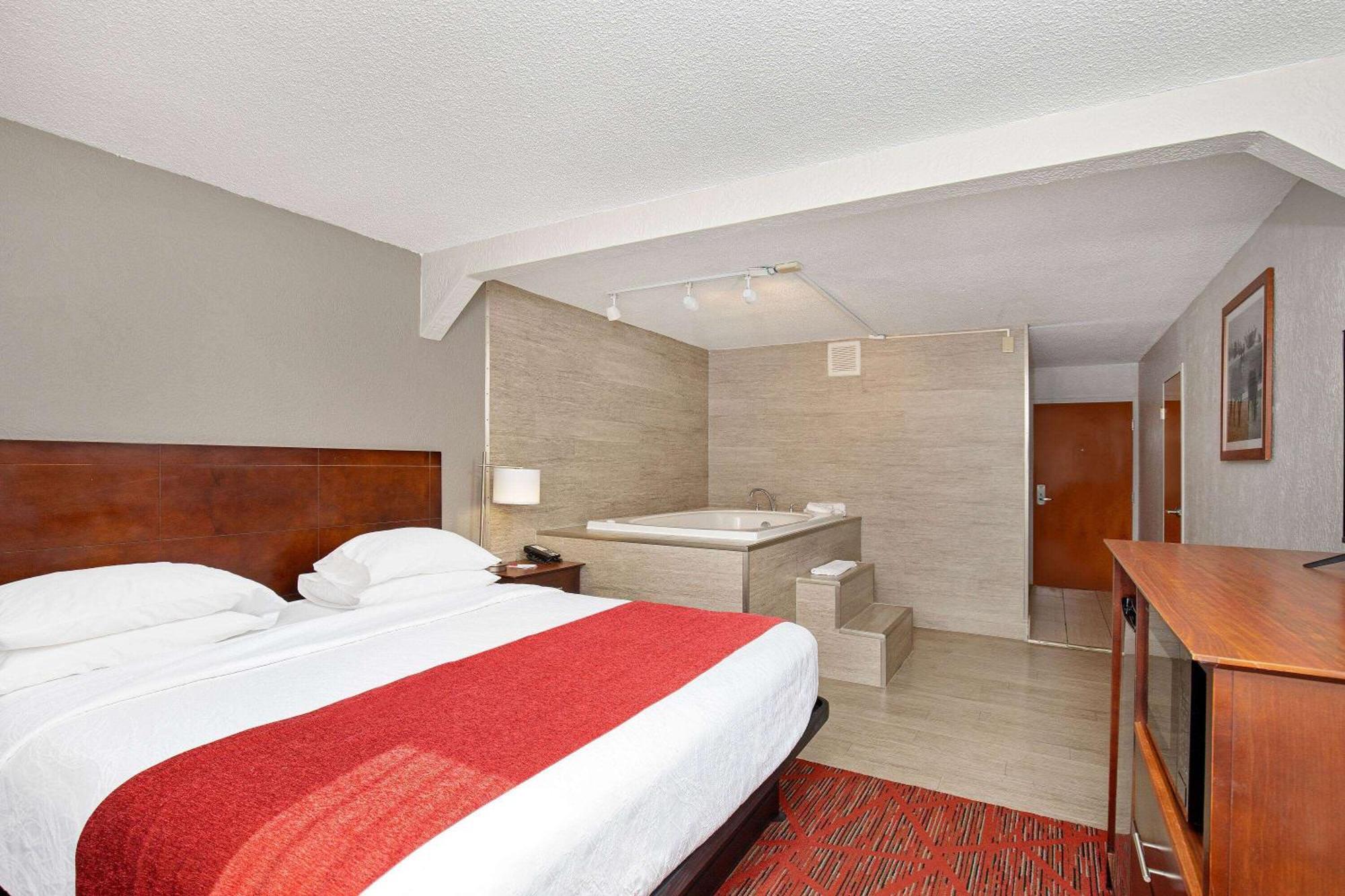 Ramada By Wyndham Bowling Green Dış mekan fotoğraf